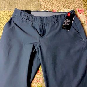 NWT Under Armour golf pants. Size 10